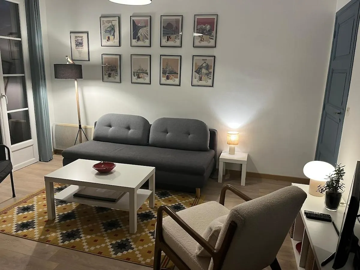 Appartement Charmant A Aubenas