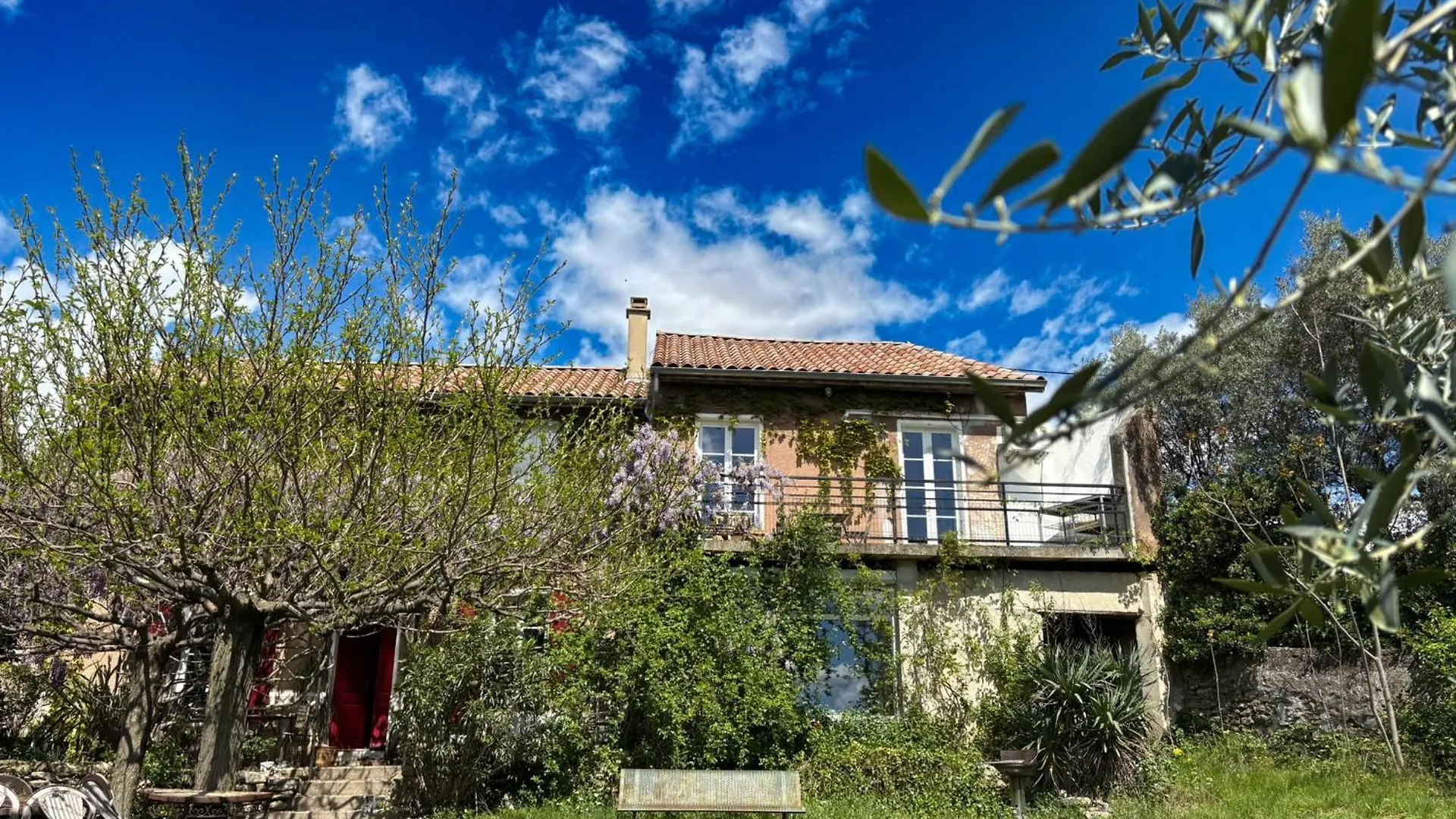 Appartement Charmant A אובנה