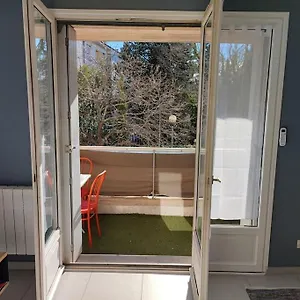  Appartement Charmant 2 Pieces A 2etoiles