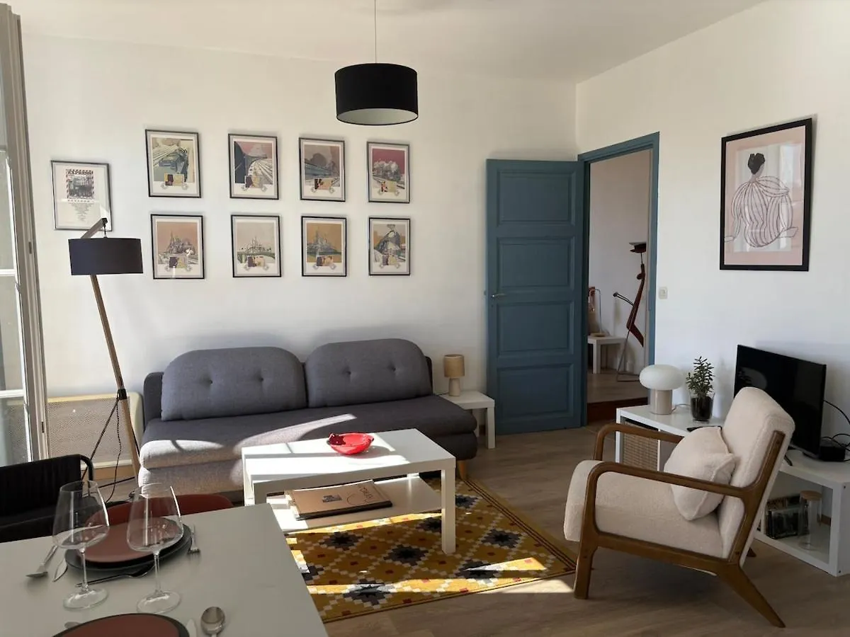 Appartement Charmant A Aubenas Apartment