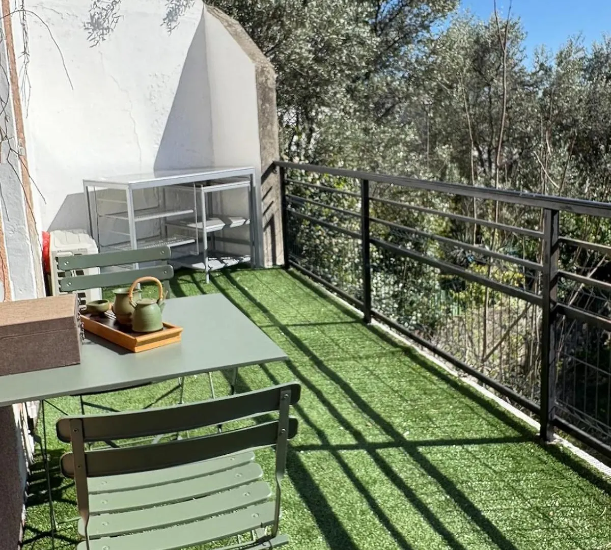 Appartement Charmant A Aubenas